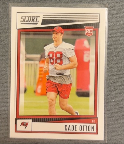 2022 Score Football #371 Cade Otton — front