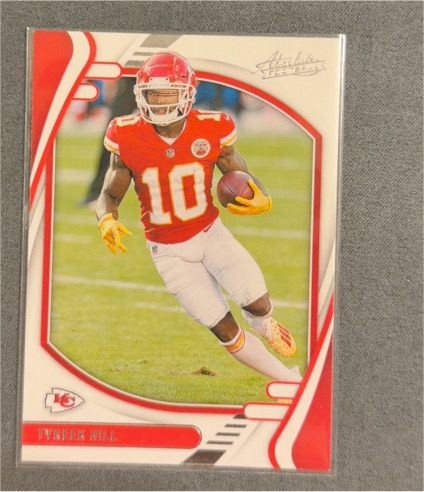 2021 Panini Absolute #2 Tyreek Hill — front