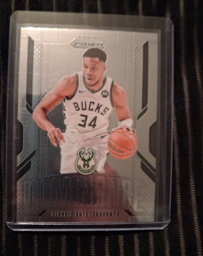 2024-25 Panini Prizm #4 Giannis Antetokounmpo Dominance — front