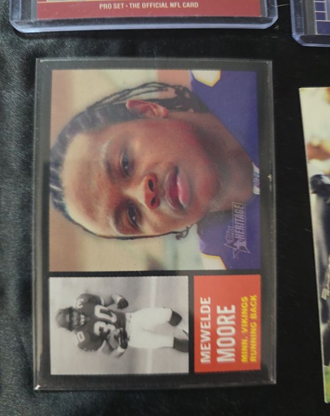 2005 Topps Heritage #180 Mewelde Moore — front