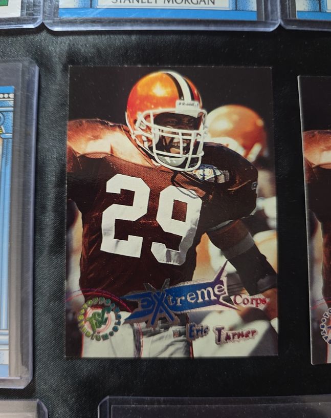 1995 Topps Stadium Club Extreme Corps #X187 Eric Turner — front