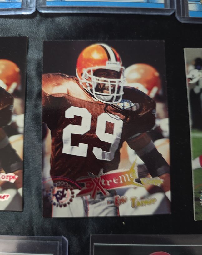 1995 Stadium Club #x187 Eric Turner — front