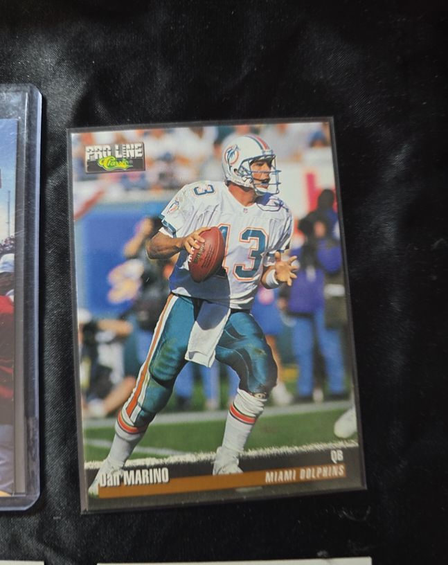 1995 Pro Line #122 Dan Marino — front