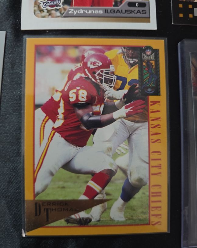 1992 Collector's Edge Derrick Thomas #CEH-58 — front
