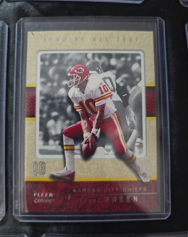 2002 Fleer Genuine #124 Trent Green — front
