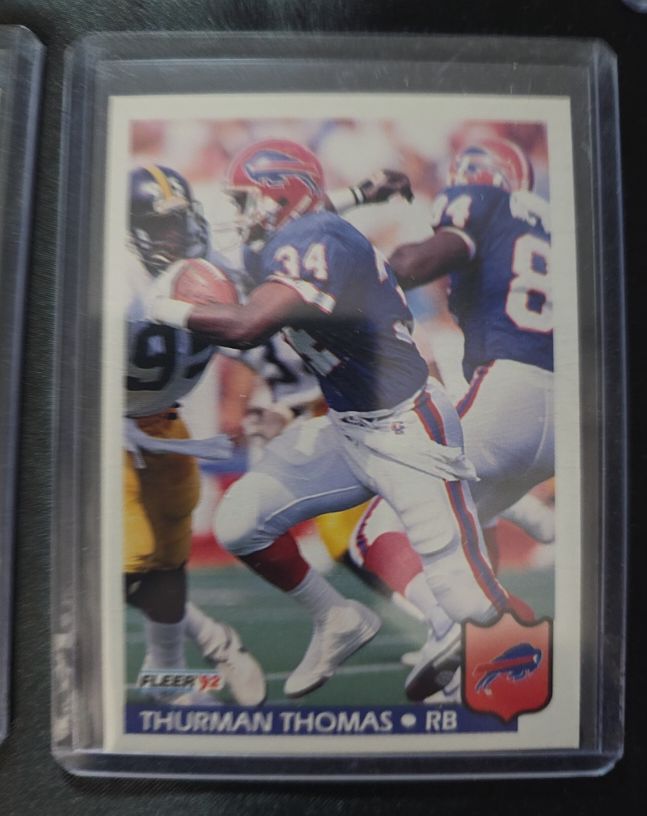 1992 Fleer #33 Thurman Thomas — front