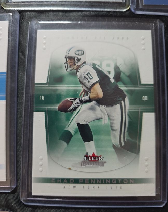 2004 Fleer Genuine #67 Chad Pennington — front
