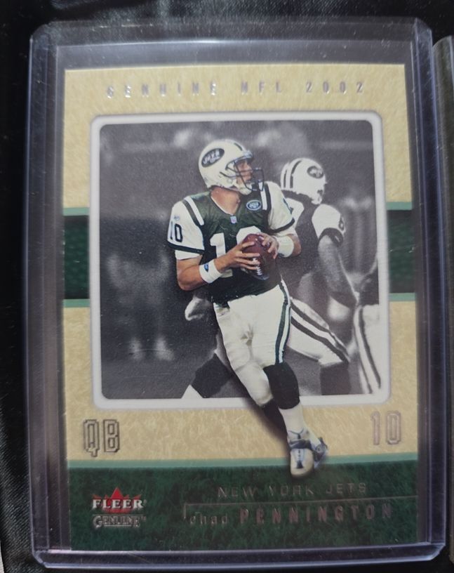 2002 Fleer Genuine #10 Chad Pennington — front