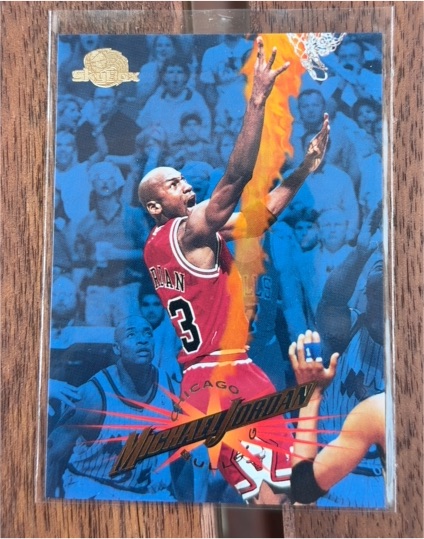 1995-96 Skybox Premium #15 Michael Jordan — front