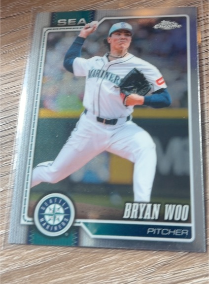 2026 Topps Chrome #31 Bryan Woo — front
