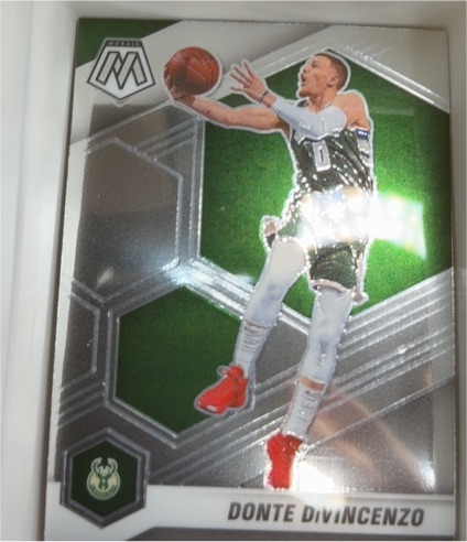 2020-21 Panini Mosaic #13 Donte DiVincenzo — front