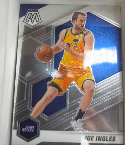 2020-21 Panini Mosaic #8 Joe Ingles Utah Jazz — front