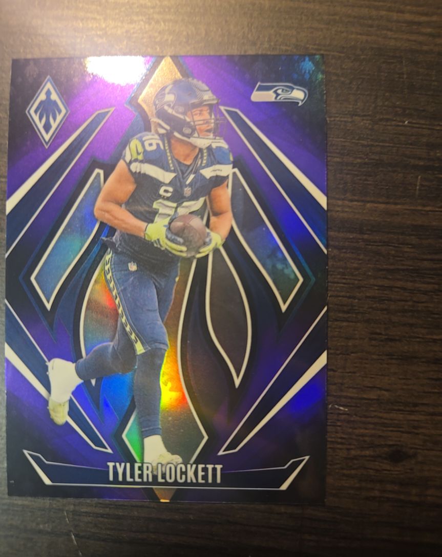 2024 Panini Phoenix #142 Tyler Lockett — front
