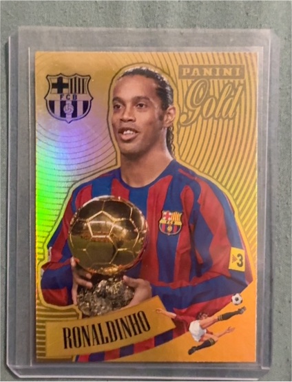 2022 Panini Gold #98 Ronaldinho — front