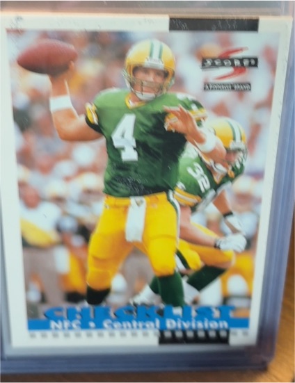 1996 Score #273 Brett Favre — front