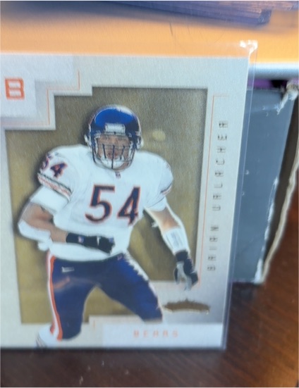 2001 Fleer Showcase #31 Brian Urlacher — front