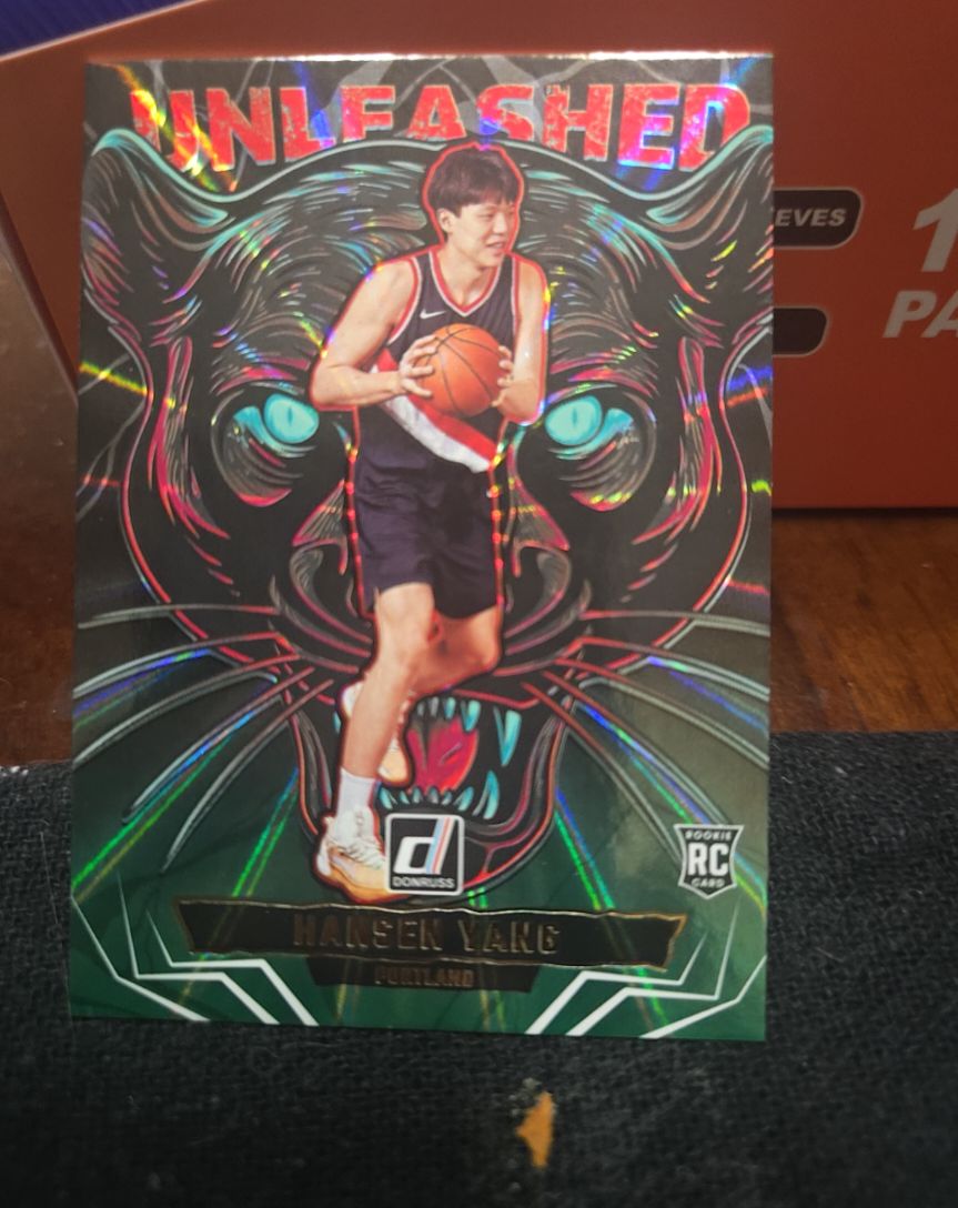 2025-26 Donruss #1 Hansen Yang — front