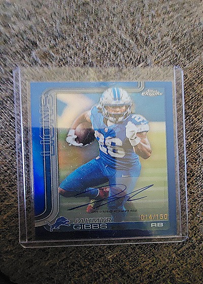 2025 Topps Chrome #101 Jahmyr Gibbs — front