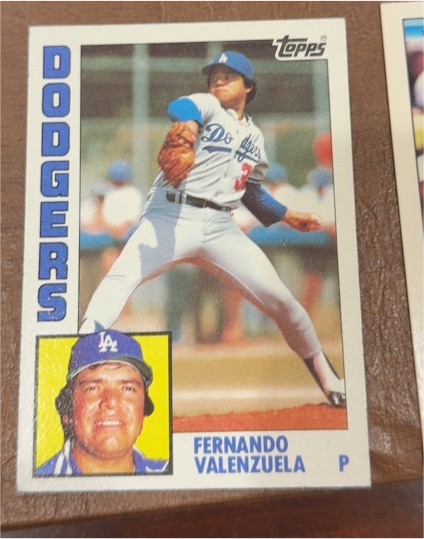 1984 Topps #220 Fernando Valenzuela — front