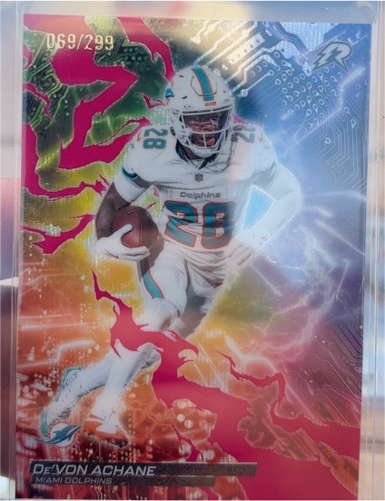 2025 Topps Resurgence #069 De'Von Achane — front