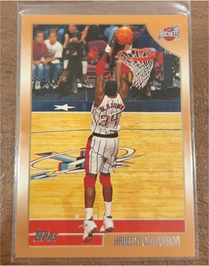 1998-99 Topps #132 Hakeem Olajuwon — front