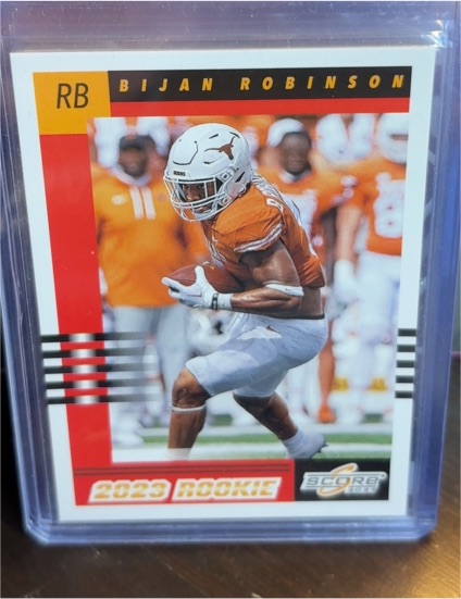 2023 Panini Score #5 Bijan Robinson — front