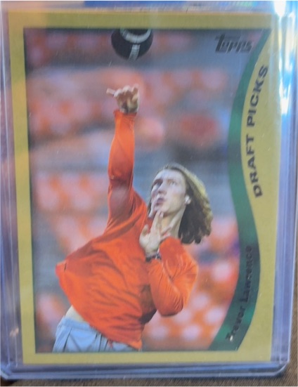 2021 Topps #30 Trevor Lawrence 1998 Design Rookie Card — front