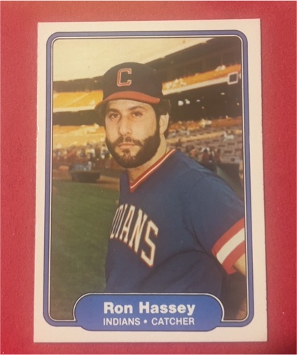 1982 Fleer #370 Ron Hassey Cleveland Indians — front