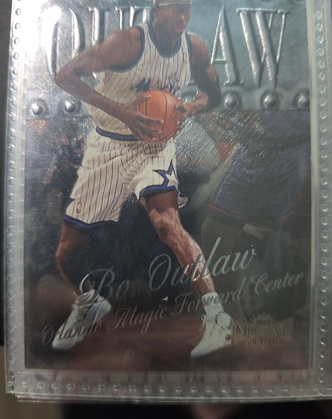 1998-99 Metal Universe #27 Bo Outlaw Orlando Magic — front
