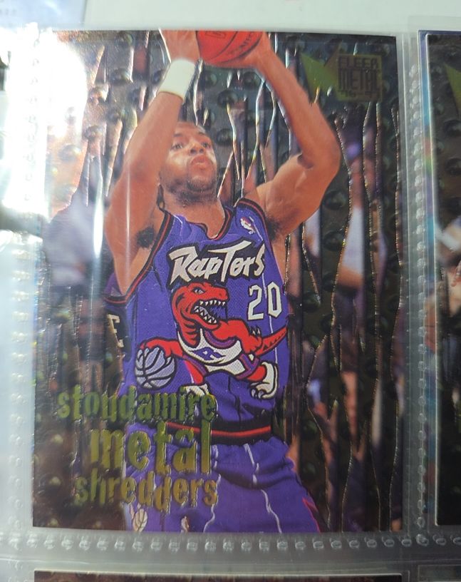 1996-97 Fleer Metal #147 Damon Stoudamire — front