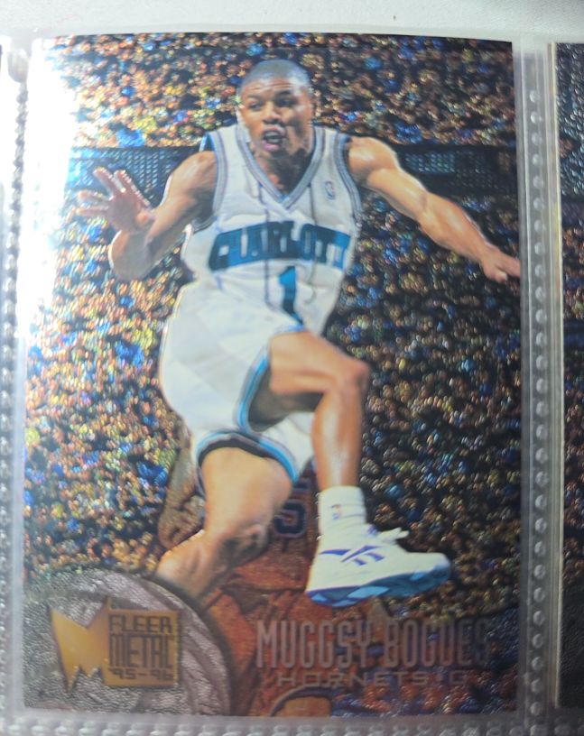 1995-96 Fleer Metal #9 Muggsy Bogues — front