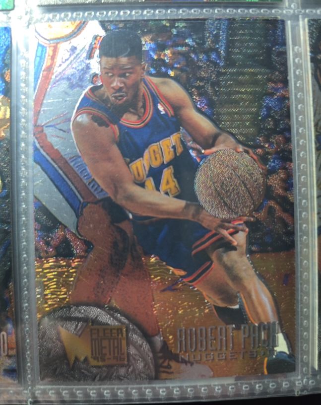 1995-96 Fleer Metal #26 Robert Pack — front