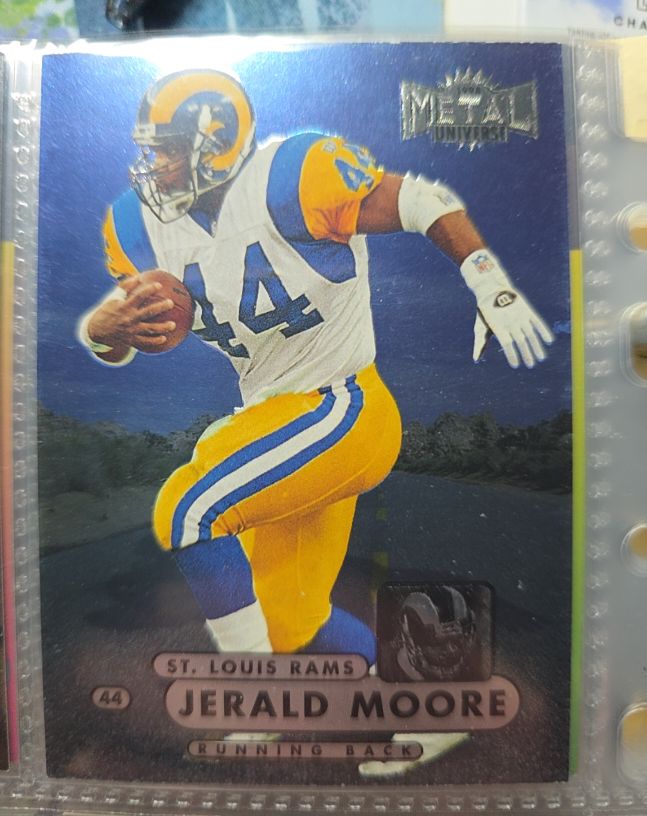 1998 Metal Universe #123 Jerald Moore — front