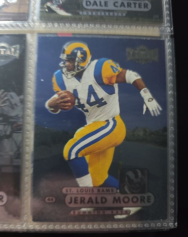 1998 Fleer Metal Universe #123 Jerald Moore — front