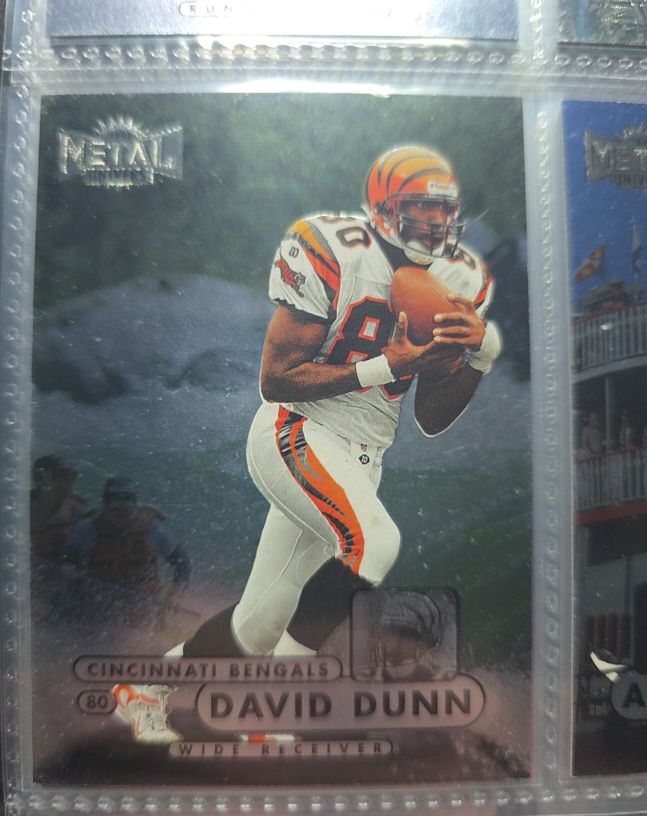 1998 Skybox Metal Universe #98 David Dunn — front