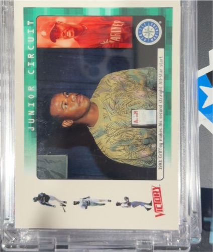 2000 Upper Deck Victory Junior Circuit #401 Ken Griffey Jr. — front