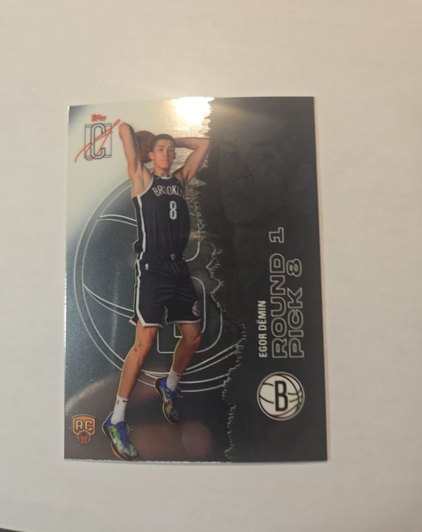2025 Topps Signature Class #105 Egor Demin — front