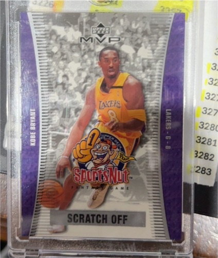 2003-04 Upper Deck MVP Sportsnut #SN34 Kobe Bryant — front