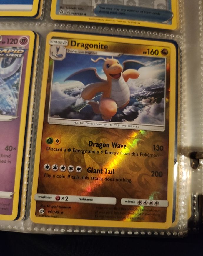 2017 Pokémon Sun & Moon #96 Dragonite — front