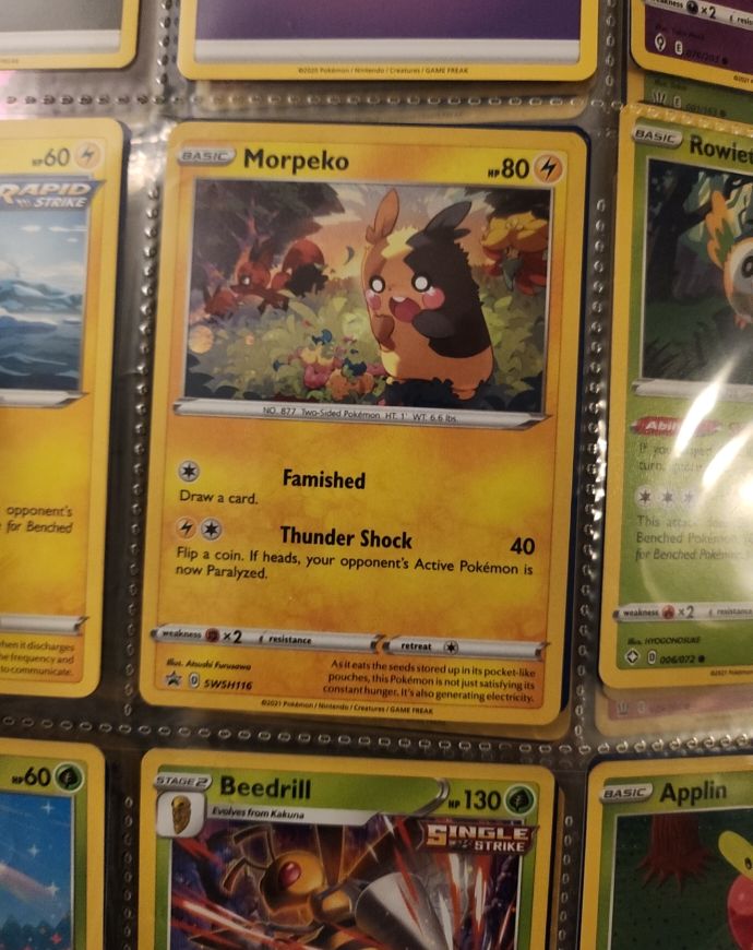 2021 Pokémon SWSH #116 Morpeko — front