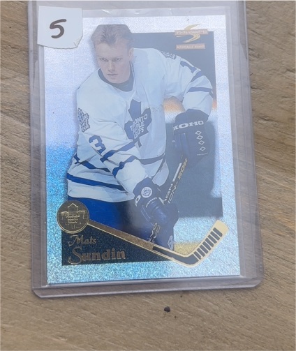 1995 Pinnacle Summit #9 Mats Sundin — front