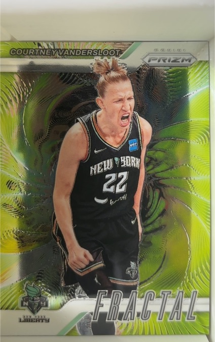 2024 Panini Prizm WNBA #8 Courtney Vandersloot Fractal — front
