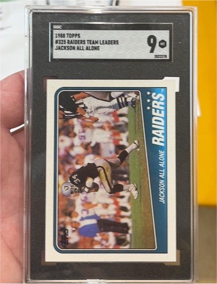 1988 Topps #325 Bo Jackson Raiders Team Leaders All Alone — front