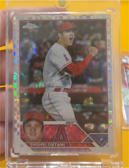 2023 Topps Chrome #17 Shohei Ohtani — front