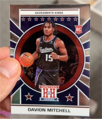 2021-22 Panini Chronicles #654 Davion Mitchell — front