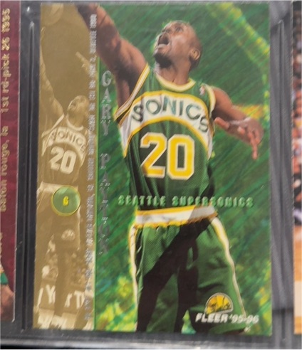 1995-96 Fleer #180 Gary Payton Seattle Supersonics — front