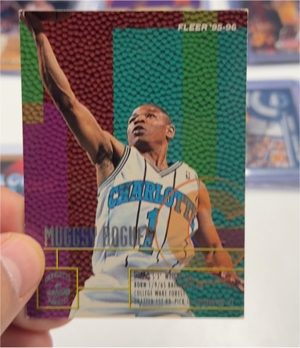 1995-96 Fleer #14 Muggsy Bogues — front