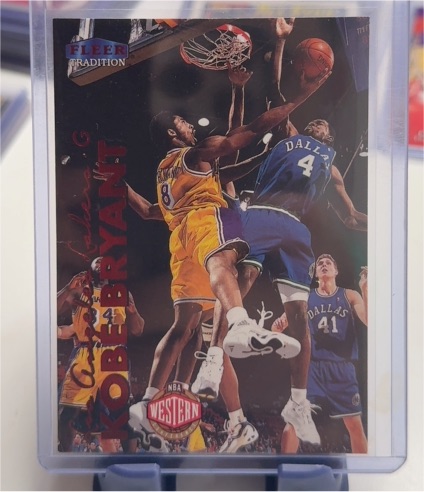 1999-00 Fleer Tradition #2 Kobe Bryant — front