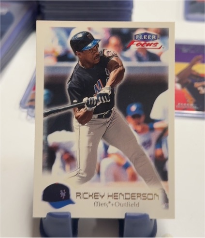2000 Fleer Focus #20 Rickey Henderson — front