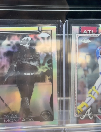 2025 Topps Chrome Update Series #USC22 Yoán Moncada — front